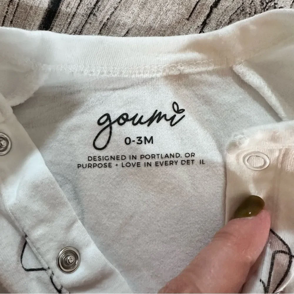 Lot of 2 Unisex White Baby Sleep Gowns; Goumi & Aden + Anais Bith Size 0-3